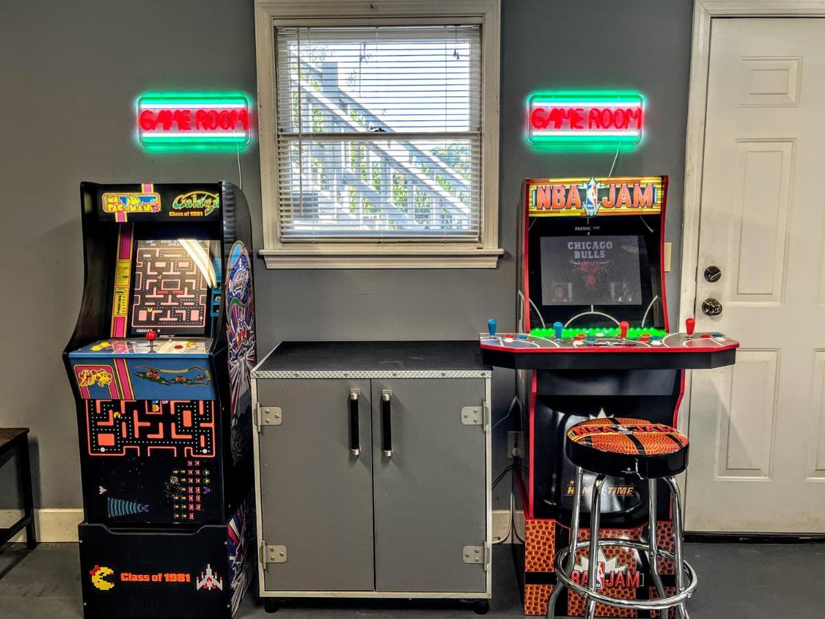 Ole Smoky Bnb - Game Room, Hot Tub, Mtn Views! Pigeon Forge Eksteriør bilde