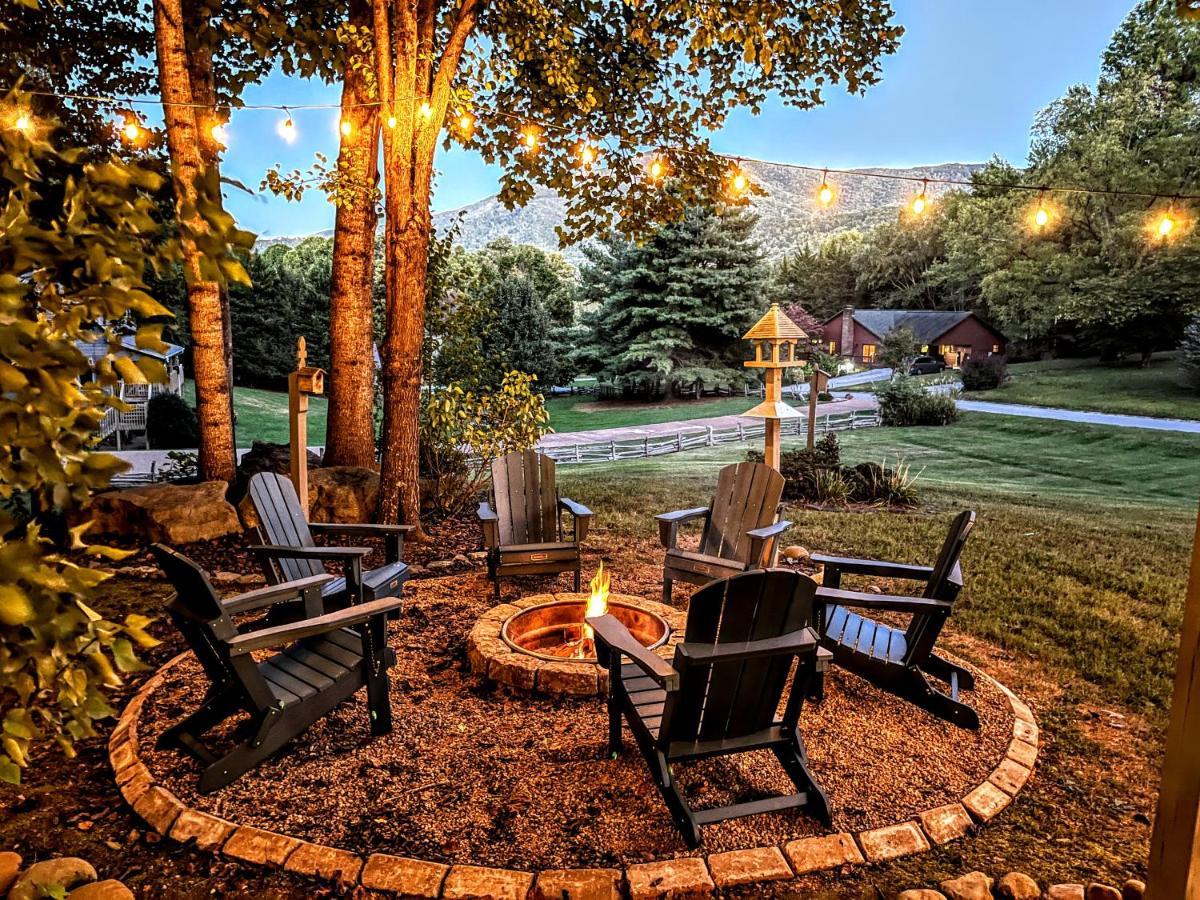 Ole Smoky Bnb - Game Room, Hot Tub, Mtn Views! Pigeon Forge Eksteriør bilde