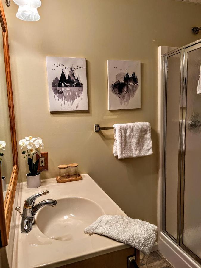 Ole Smoky Bnb - Game Room, Hot Tub, Mtn Views! Pigeon Forge Eksteriør bilde